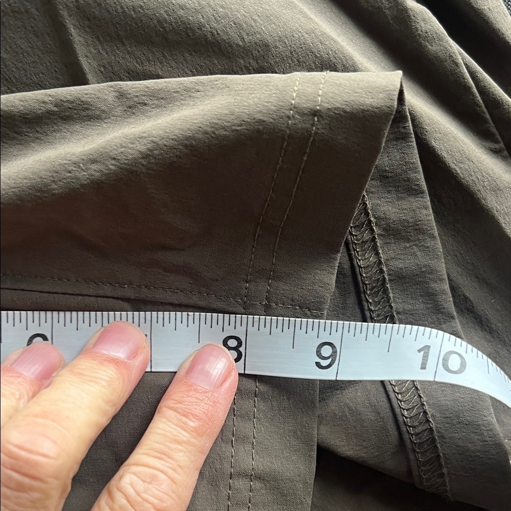 Mountain Hardware Men's Dark Green Casual Shorts Large - Picture 5 of 5